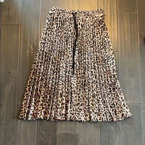 Leopard midi skirt